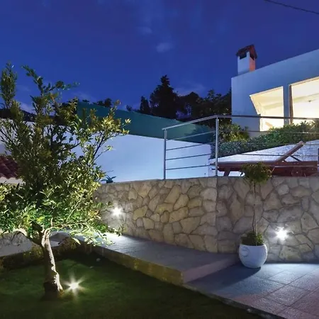 House Ana With A Private Heated Swimming Pool Ferienhaus Žrnovnica