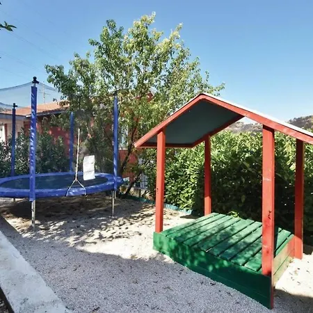 House Ana With A Private Heated Swimming Pool